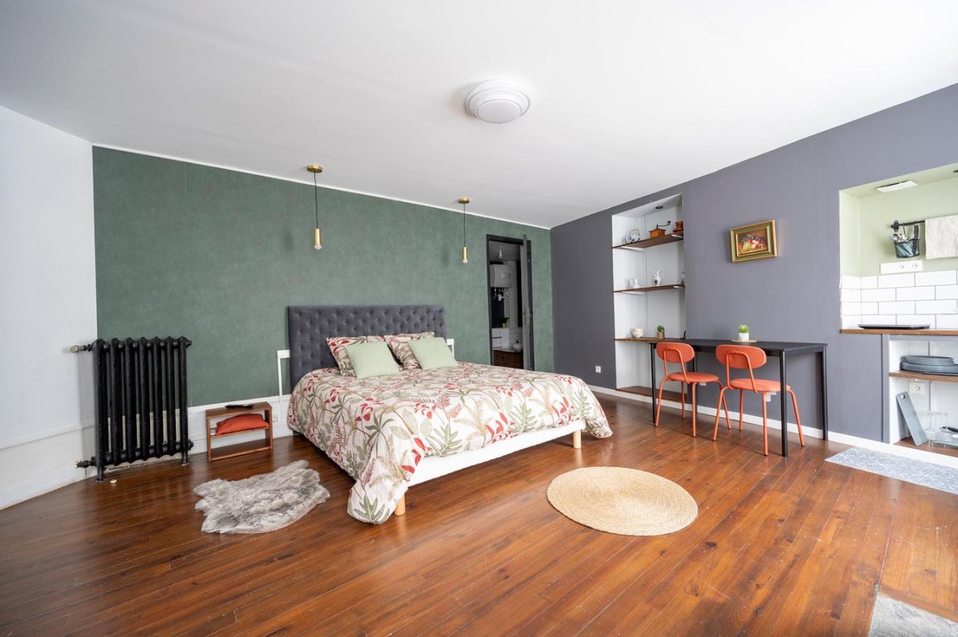 Appartement Spacieux Et Elegant Avec Jardin Монтивие Екстериор снимка